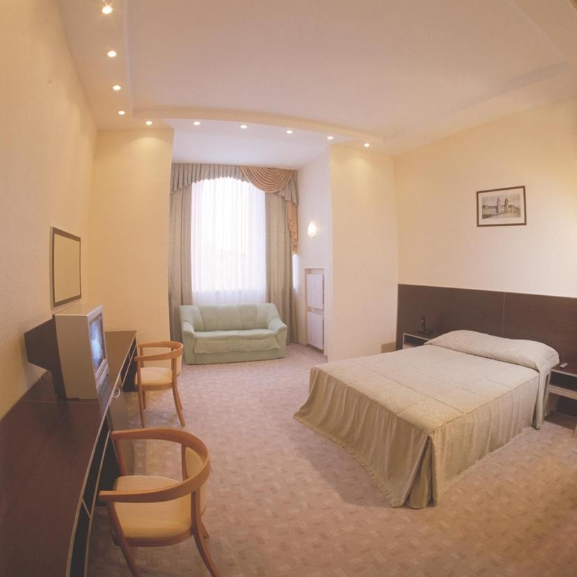 Astoria Hotel Dnipro Camera foto
