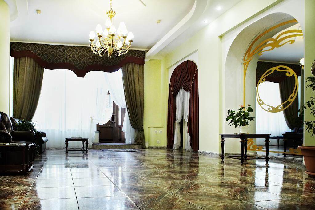Astoria Hotel Dnipro Esterno foto